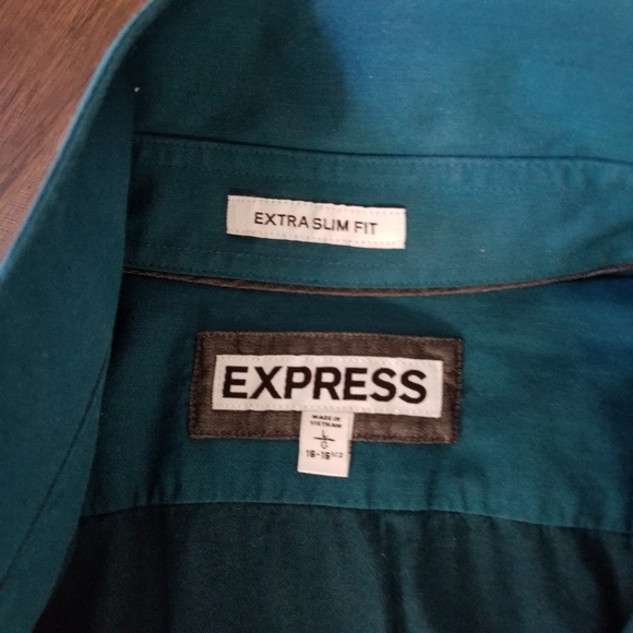 Express extra slim button down shirt - Picture 2 of 3